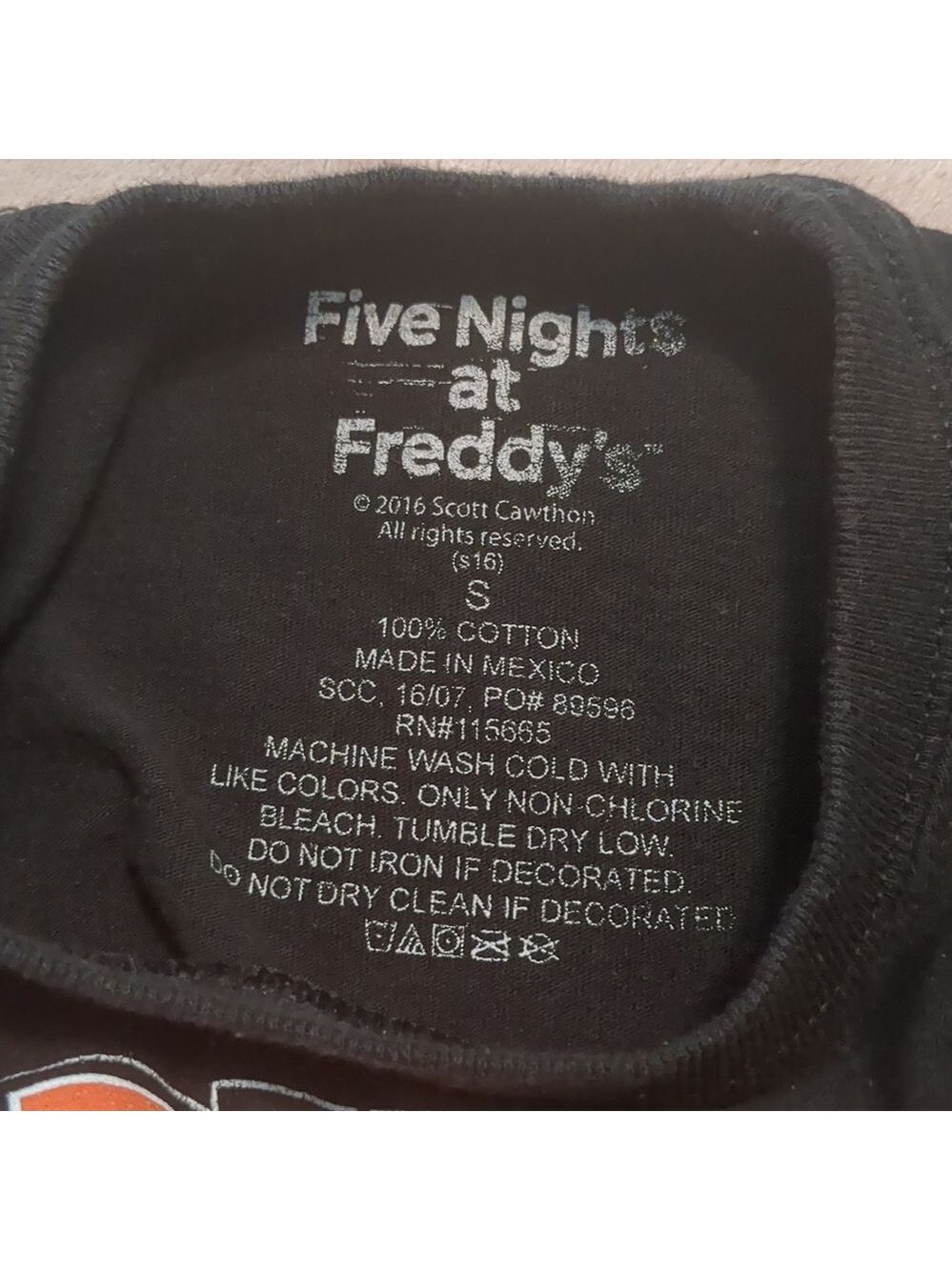 Five Nights At Freddy's Boys Shirt Small - Picture 5 of 5